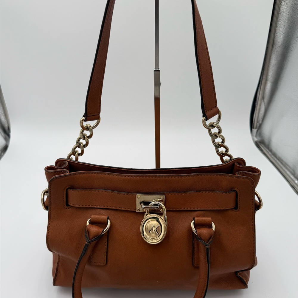 Michael Kors Cognac Leather Shoulder Bag with Gold Hardware - Picture 2 of 16